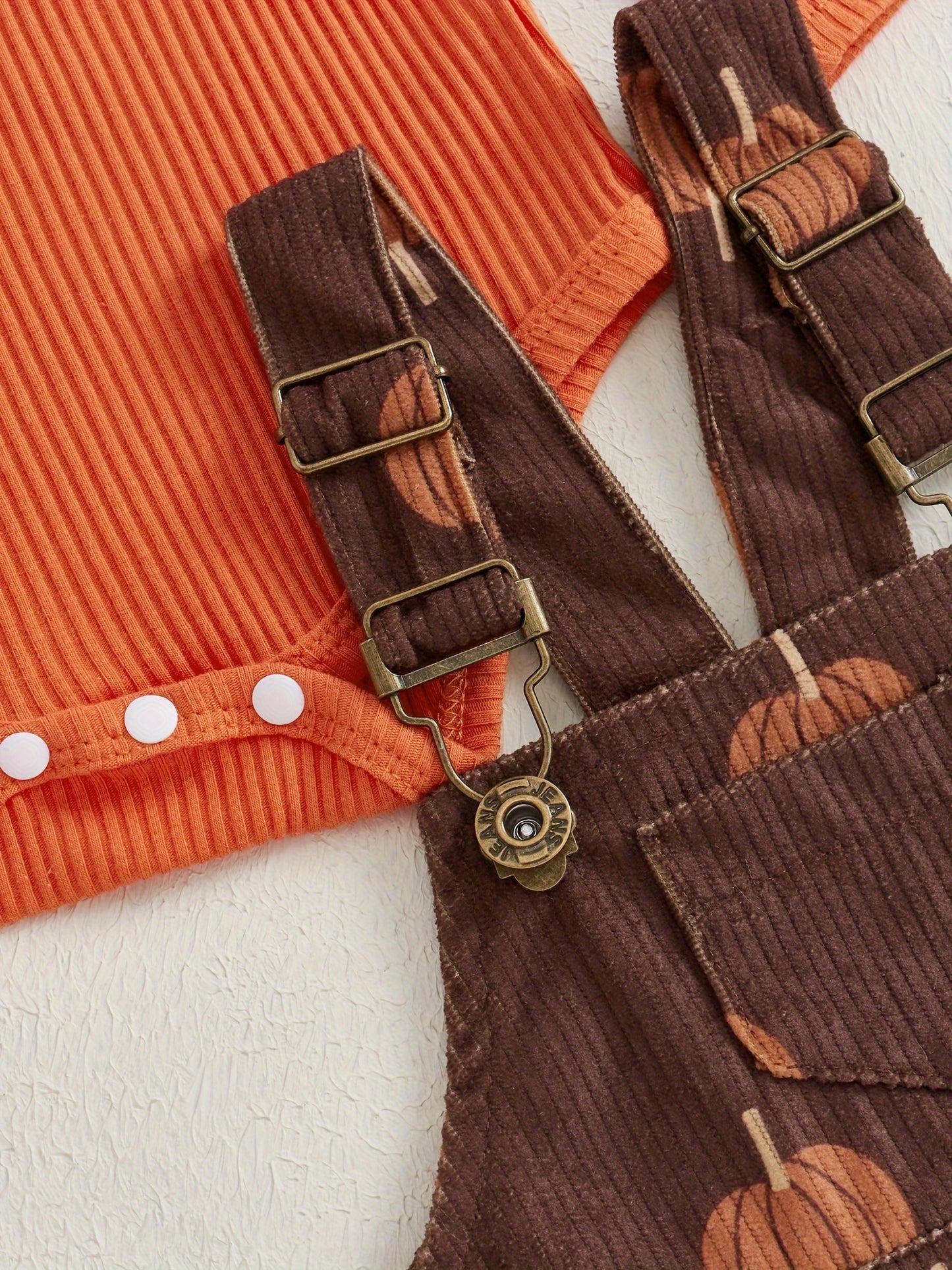 2pcs Pumpkin Baby Girl Romper And Corduroy Skirt