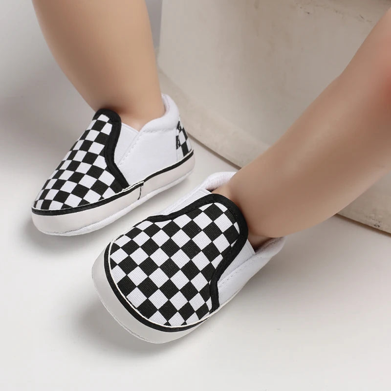 Newborn Infant White Soft-soled Sneaker